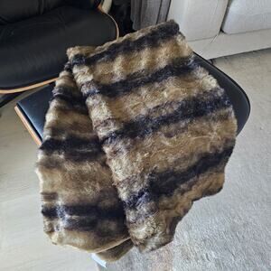 West Elm Faux Fur Chinchilla Throw 60x80 reversible brown Beige
